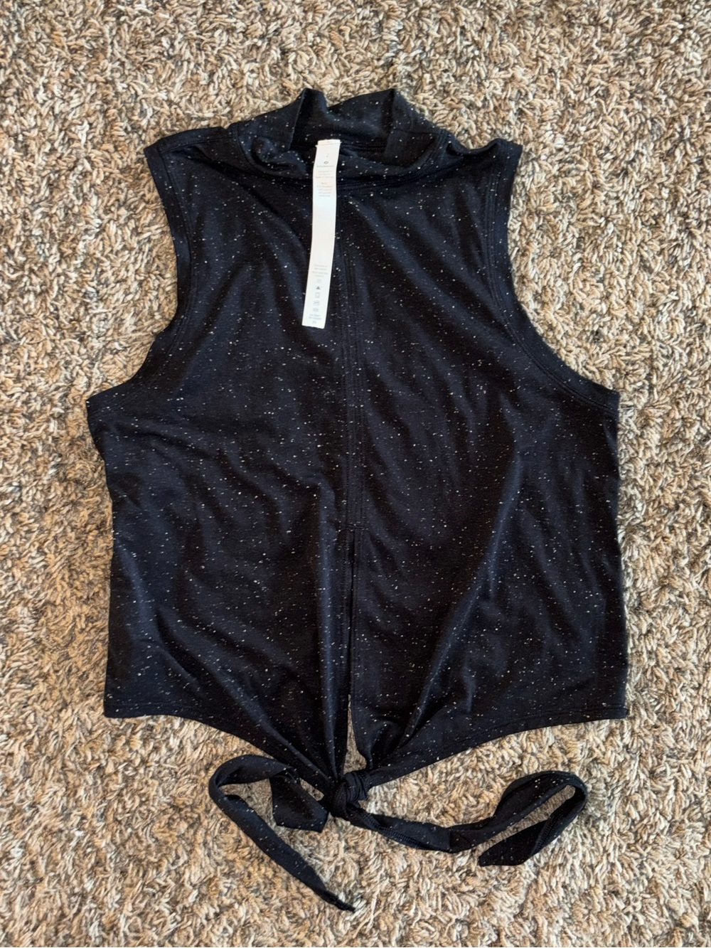 Lululemon mock neck tank